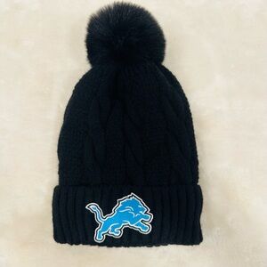 Detroit Lions football nfl Black Pom-Pom Beanie hat!